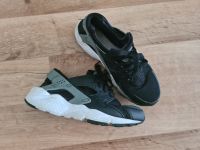 Sneaker für Junge von Nike Huarache . Gr. 38 Friedrichshain-Kreuzberg - Friedrichshain Vorschau