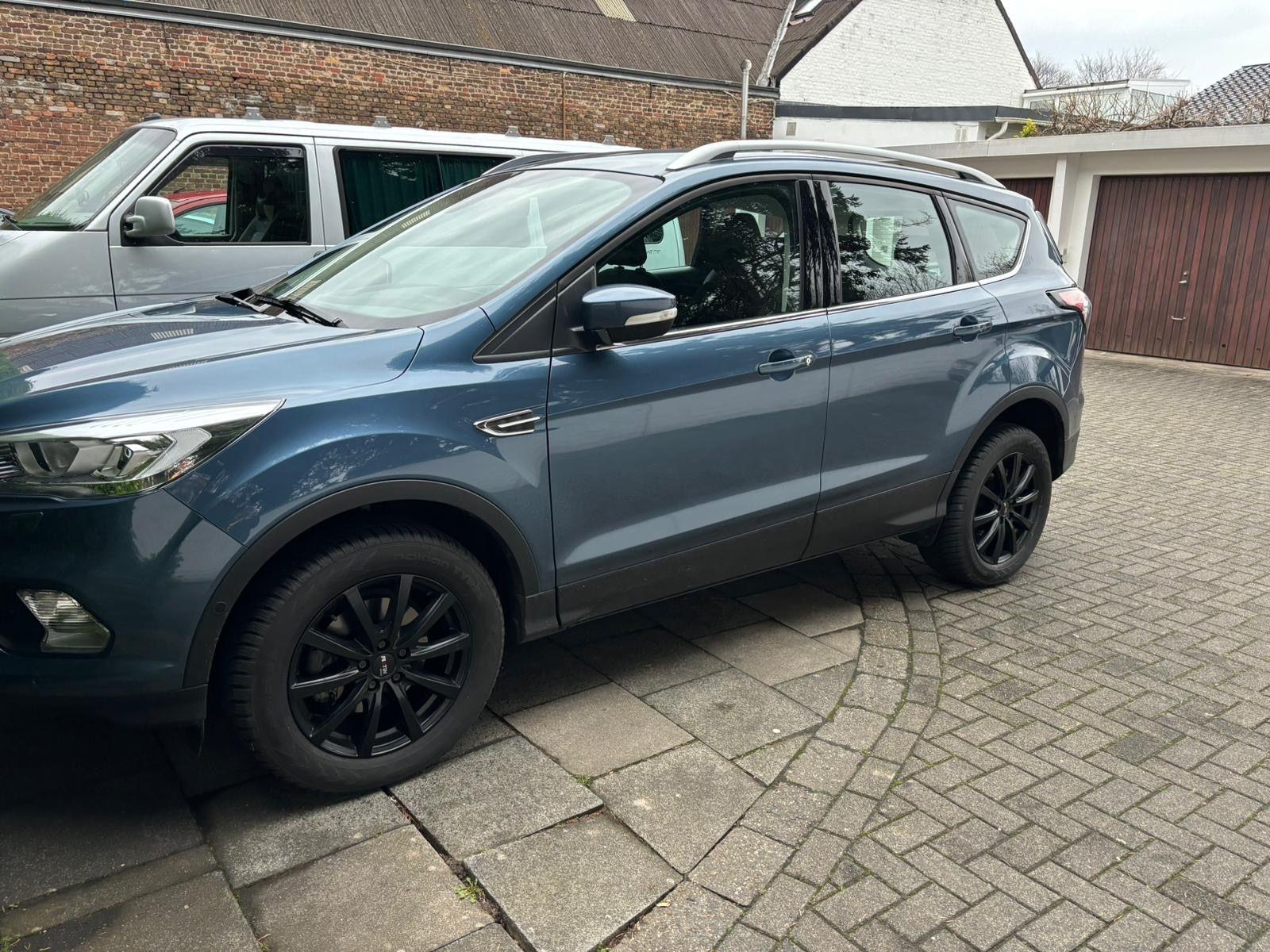 Abbildung des Autos Ford Kuga 1,5 EcoBoost