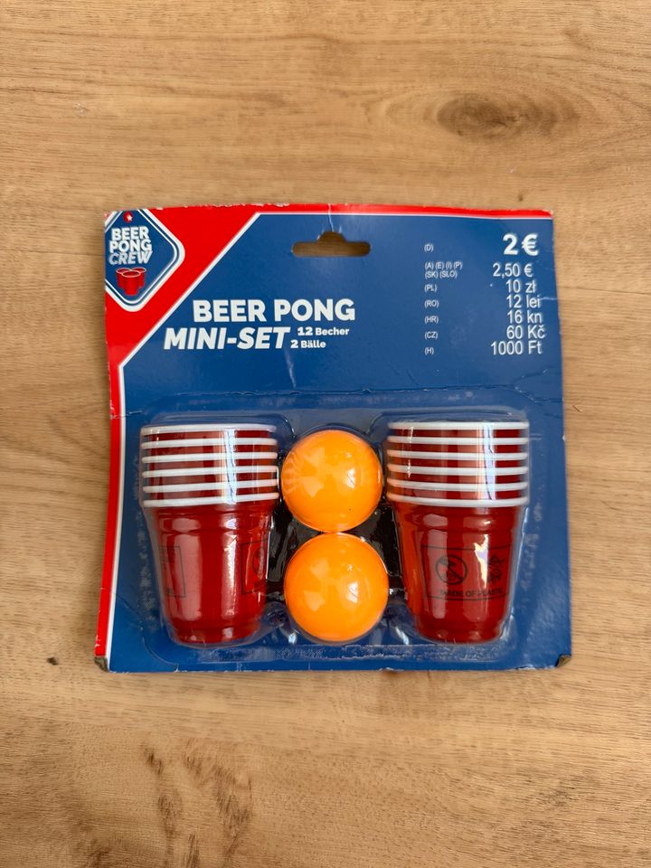 Beerpong Spiel klein in Schorndorf