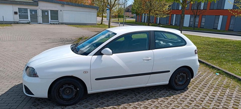 Seat Ibiza 6l 1,4l Benzin in Neuburg (Nordwestmecklenburg)