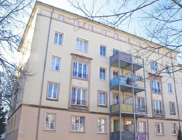 2-Raum Wohnung mit heller Küche, Balkon und viel Sonnenschein in Chemnitz