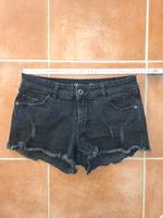 Shorts Jeansshort Hotpan Löcher schwarz New Yorker Gr. S Wiesbaden - Mainz-Kastel Vorschau