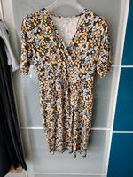 Orsay Kleid 42 L Wie NEU Viscose Stretch Blumen Bayern - Niederwerrn Vorschau