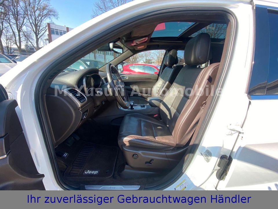 Jeep GRAND CHEROKEE 3.0 CRD SUMMIT 22-ZOLL-LM in Hamburg