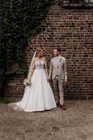 Brautkleid mit Satinrock | Unikat | Gr. 38 | bereits gereinigt Düsseldorf - Rath Vorschau