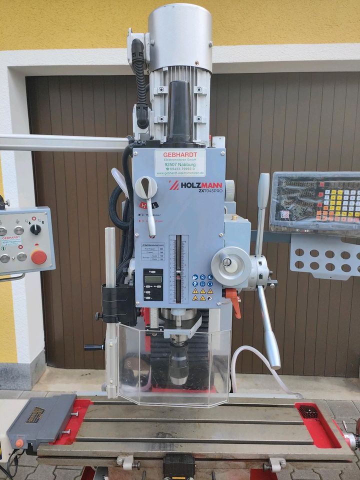 Fräsmaschine Bohr- Fräsmaschine Holzmann ZX7045PRO Digitalanzeige Aktion in Nabburg