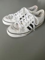 Adidas Nizza in weiß Rheinland-Pfalz - Koblenz Vorschau