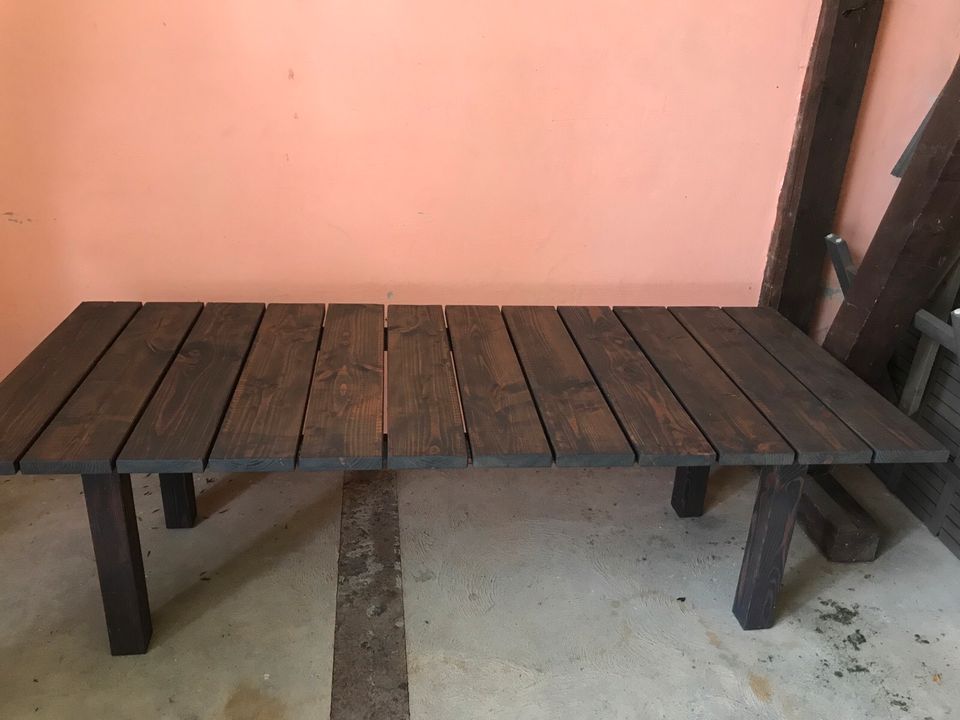 Terrassentisch Holztisch massive Bohlen als Tischplatte in Nörten-Hardenberg