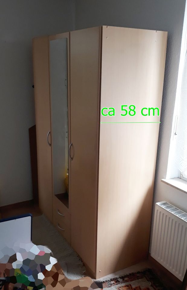 Kleiderschrank 3 Türen + 2 Schubladen , 135cm breit •Top Zustand in Warendorf