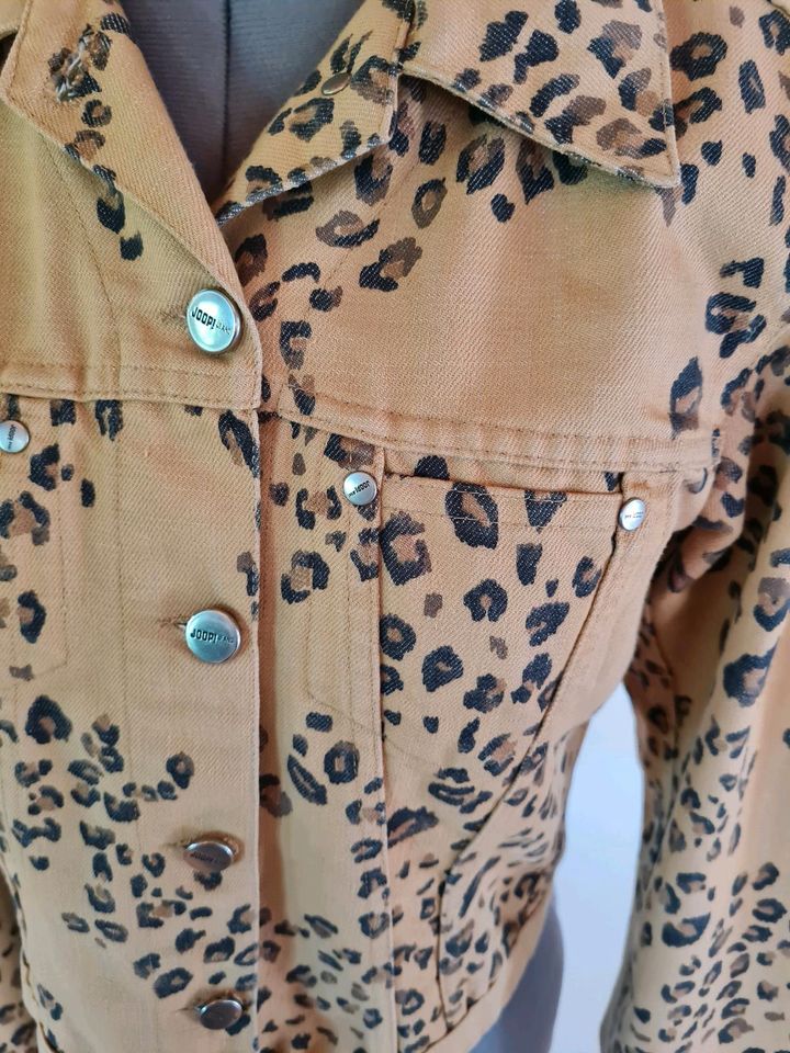 Wow! True Vintage Joop! Jeansjacke in camel mit Leoprint! Selten! in Zwickau