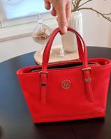 Handtasche Honey small Tommy Hilfiger rot gold Umhängetasche Baden-Württemberg - Calw Vorschau