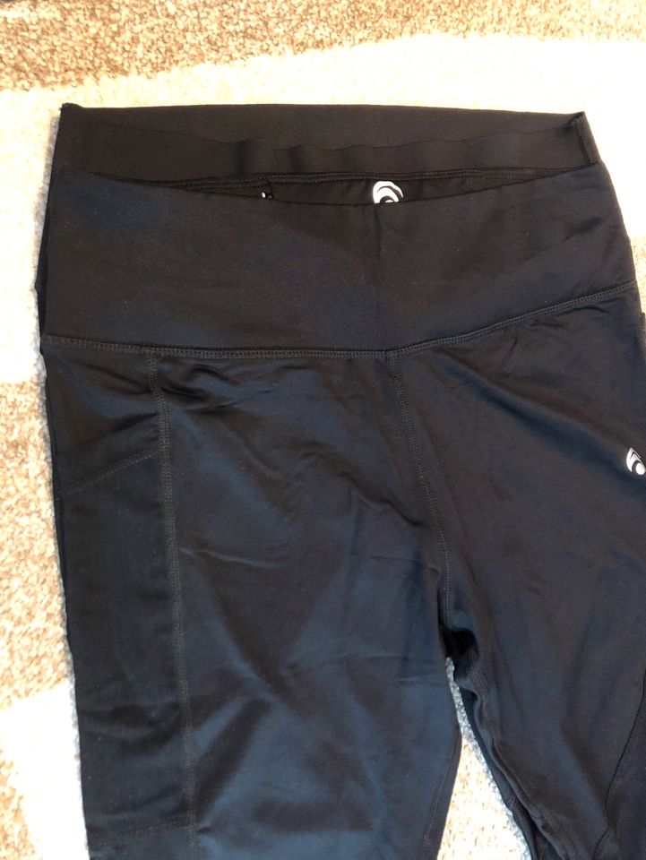 2 x Oceans Apart Leggings Tight Modell Power / Joy L XXL schwarz in Kassel