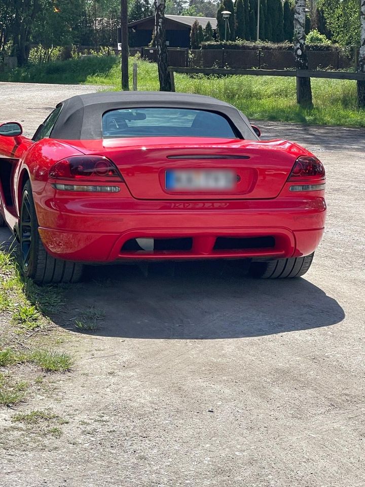 Dodge Viper SRT 10 in Graben-Neudorf