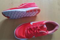 Nike Turnschuhe Gr.38 (fällt eher wie 37 aus) UK 4,5/US 7 neonrot Nordrhein-Westfalen - Waltrop Vorschau