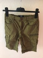 Shorts Jungs Gr.152. Je5€ Niedersachsen - Hameln Vorschau