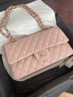 Chanel Classic Flap Medium 21C Rose Claire ungetragen caviar Bag Hessen - Offenbach Vorschau