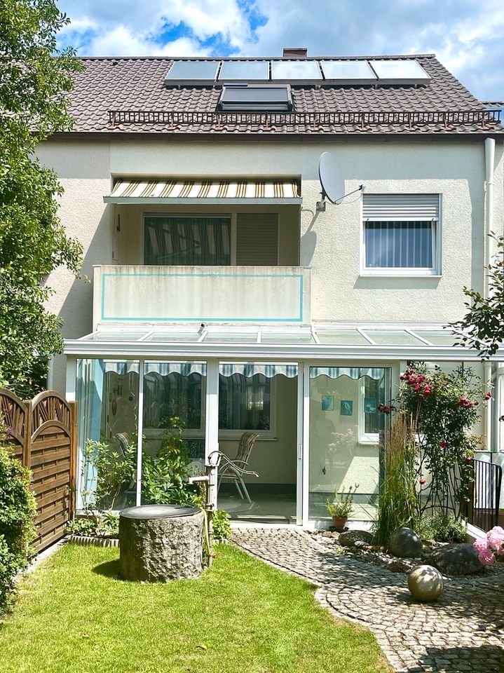 Schönes RMH mit Solaranlage, Loggia, Wintergarten mit Garten und Garage in Bobingen-Siedlung kaufen in Bobingen