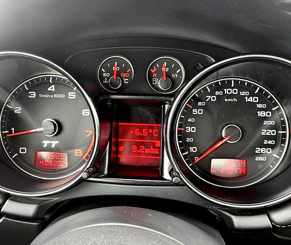 Audi TT 8j 2.0 TFSI mit 250 Ps, mit BRC Gasanlage LPG, TÜV neu in Überlingen