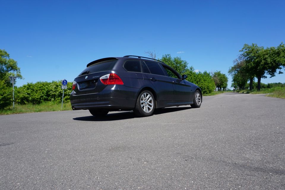 BMW E91 Touring 320d in Grimma