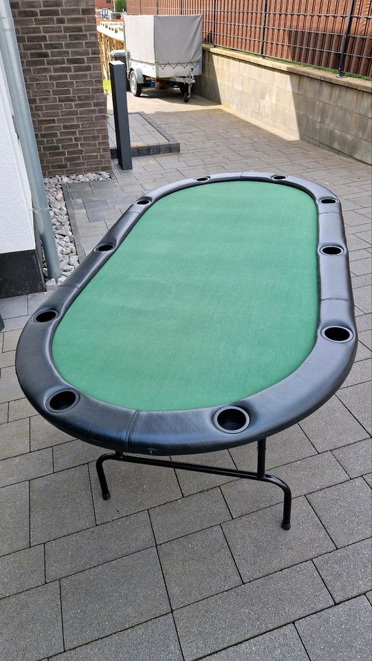 Pokertisch klappbar in Willebadessen