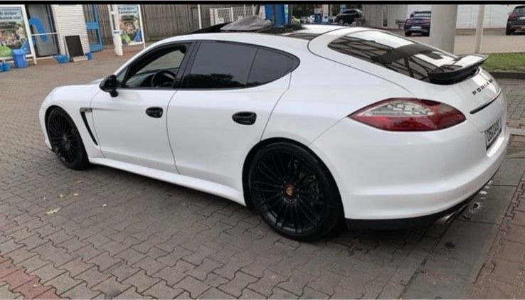 Porsche Panamera in Oberhausen