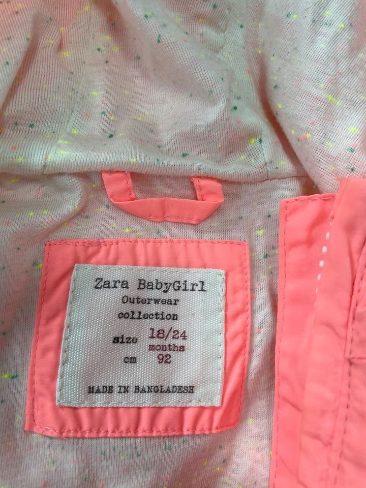 Leichte Jacke Neonpink Zara in Beelen