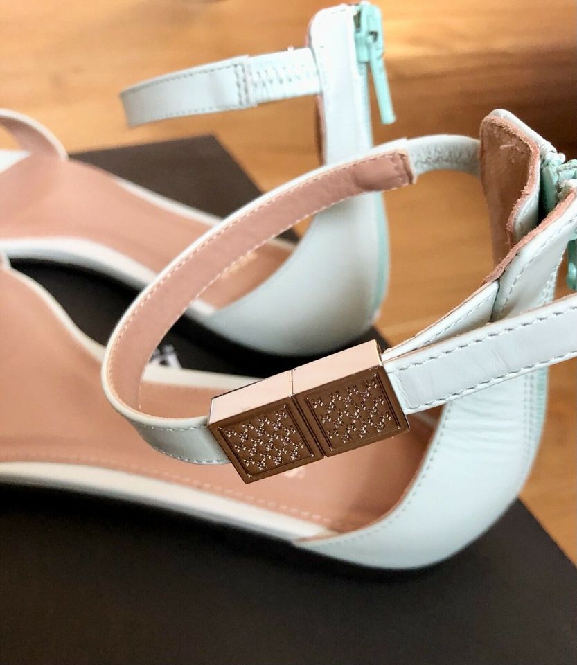 NEU * HUGO BOSS Sandalen Sandaletten Gr. 36 mint türkis grün in Berlin