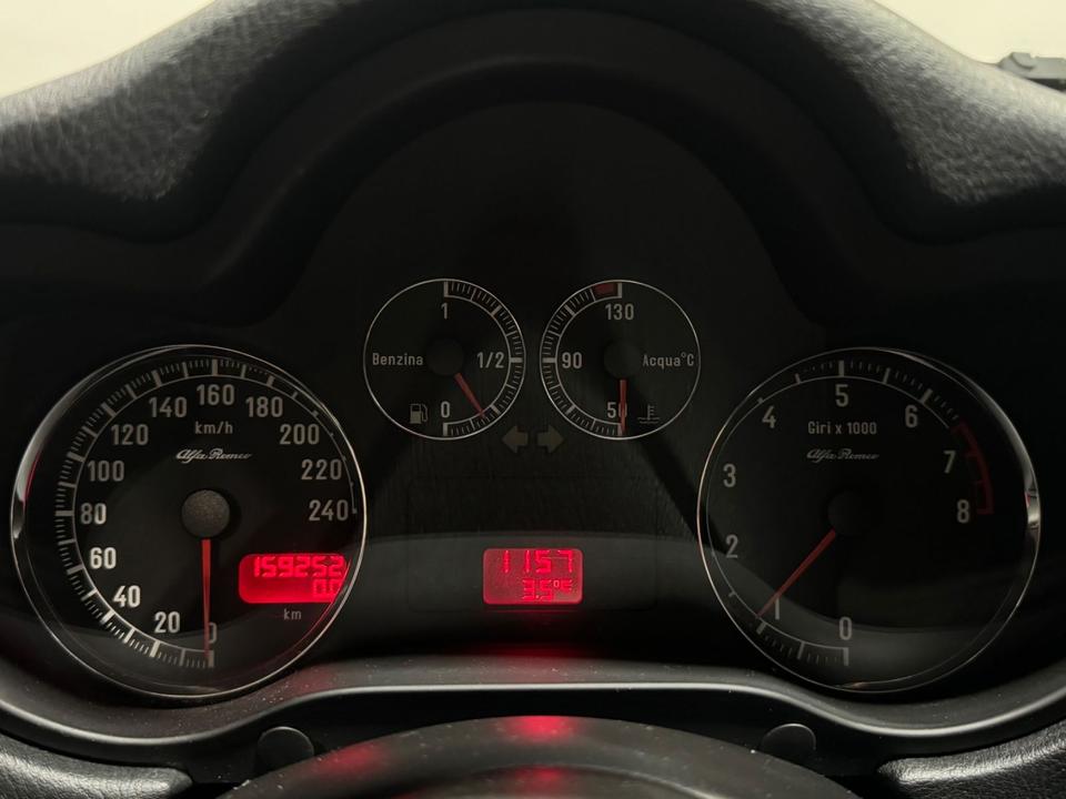 Alfa Romeo 147 1.6 TS 16V Progression *PDC*MFL*KLIMA*AHK* in Altensteig