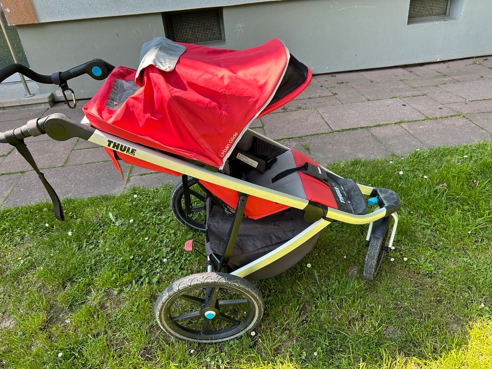 Thule urban Glide Kinderwagen buggy Jogger in Hofheim am Taunus