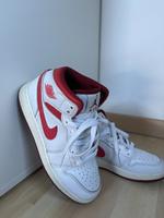 Nike Air 1 Jorden Mid, Weiß-Rot, EU Gr. 36 Sachsen - Dürrröhrsdorf-Dittersbach Vorschau