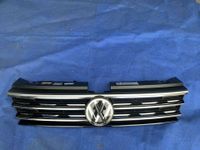 Kühlergrill Grill VW Tiguan II 2 5NA853651G mit Abstandssensor / Sachsen-Anhalt - Oschersleben (Bode) Vorschau