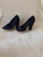 Pumps schwarz high heels Niedersachsen - Hemmingen Vorschau
