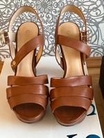 Guess Damenschuhe Gr. 40 braun Baden-Württemberg - Tauberbischofsheim Vorschau