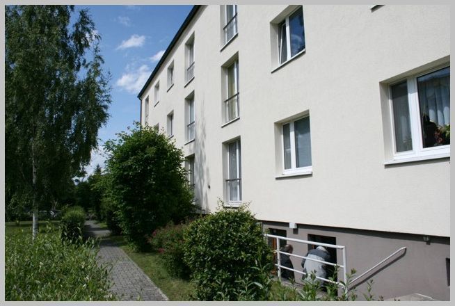 Elbblick und ruhige Hausgemeinschaft, großer Balkon ab 01.07.2024 in Nünchritz