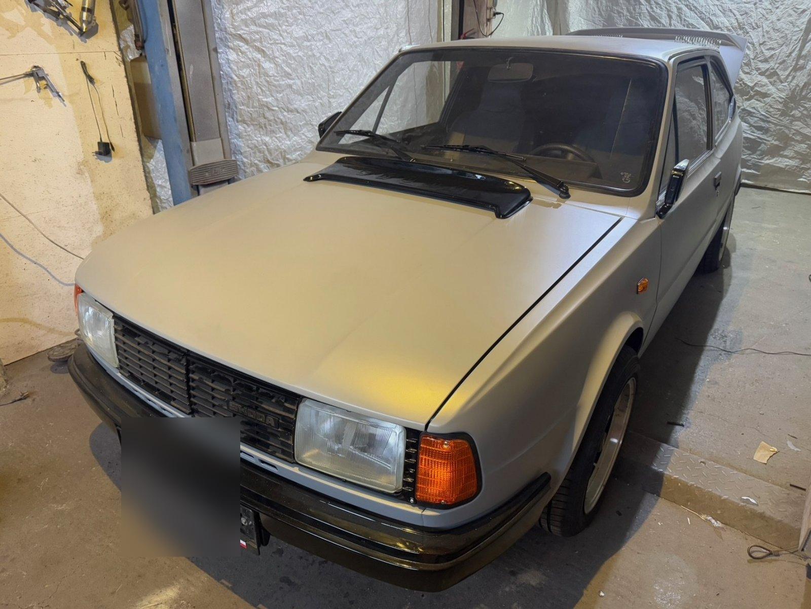 Abbildung des Autos Škoda Rapid 130 G - Bauj…