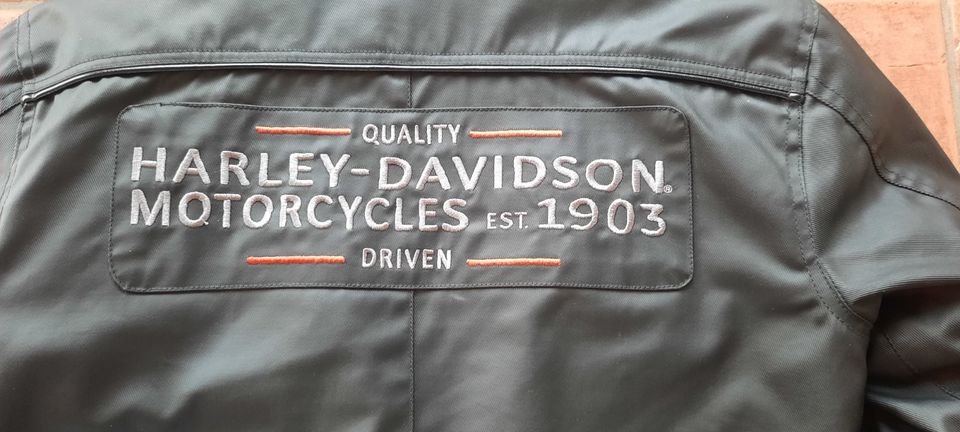 Harley Davidson Touring- und Funktionsjacke Gr. M – WATERPROOF in Erlangen