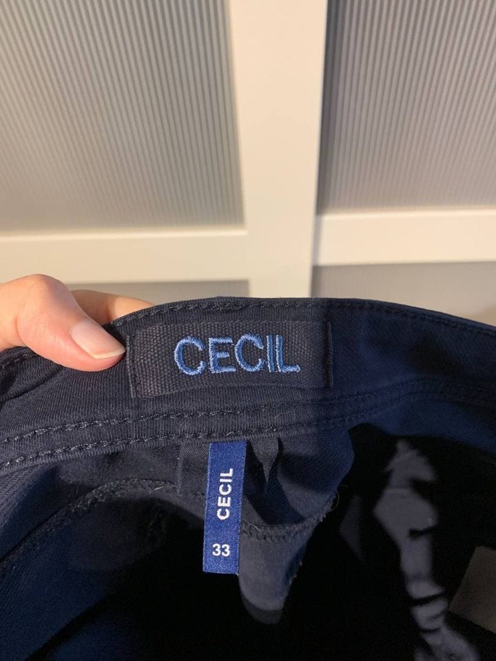 Cecil Jeans JANET Weite 33 Länge 32 33/32 44 46 dunkelblau ohne W in Langen (Hessen)