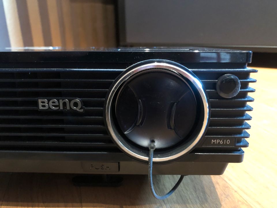 BenQ MP610 Digitalprojektor / Beamer in Düsseldorf