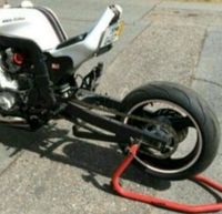 SUCHE GSXR 1100 Schwinge verlängert mit Eintragung Nordrhein-Westfalen - Wipperfürth Vorschau