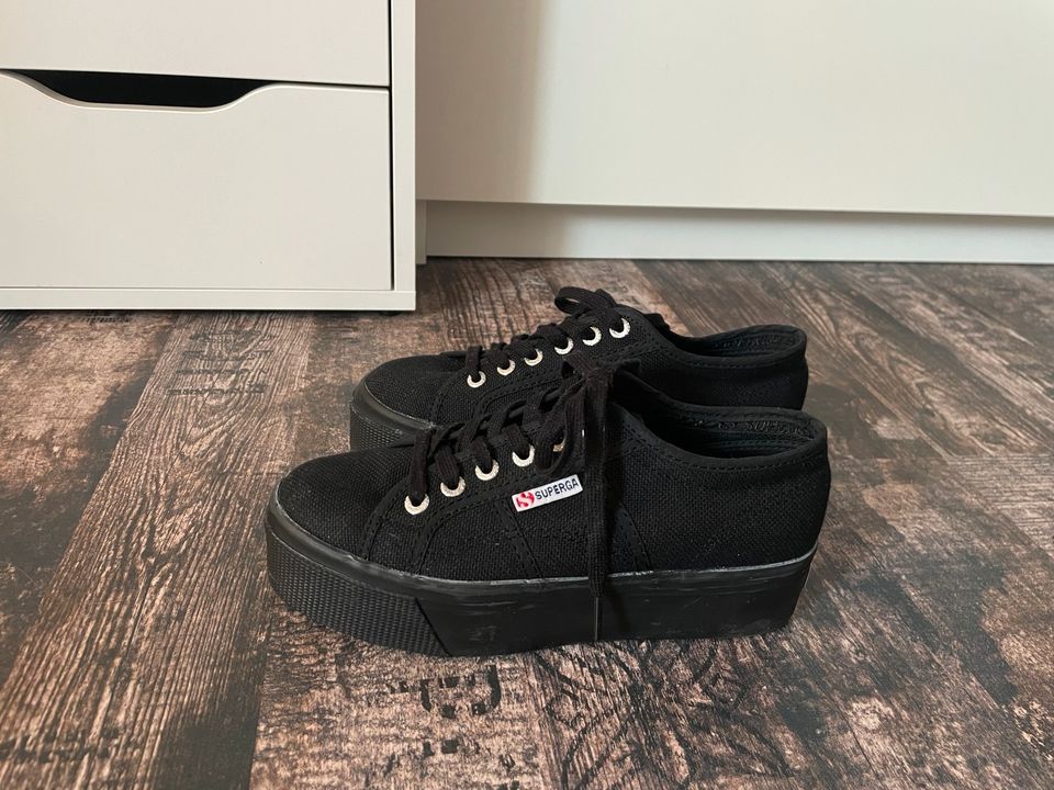 Superga Schwarz in Bellenberg