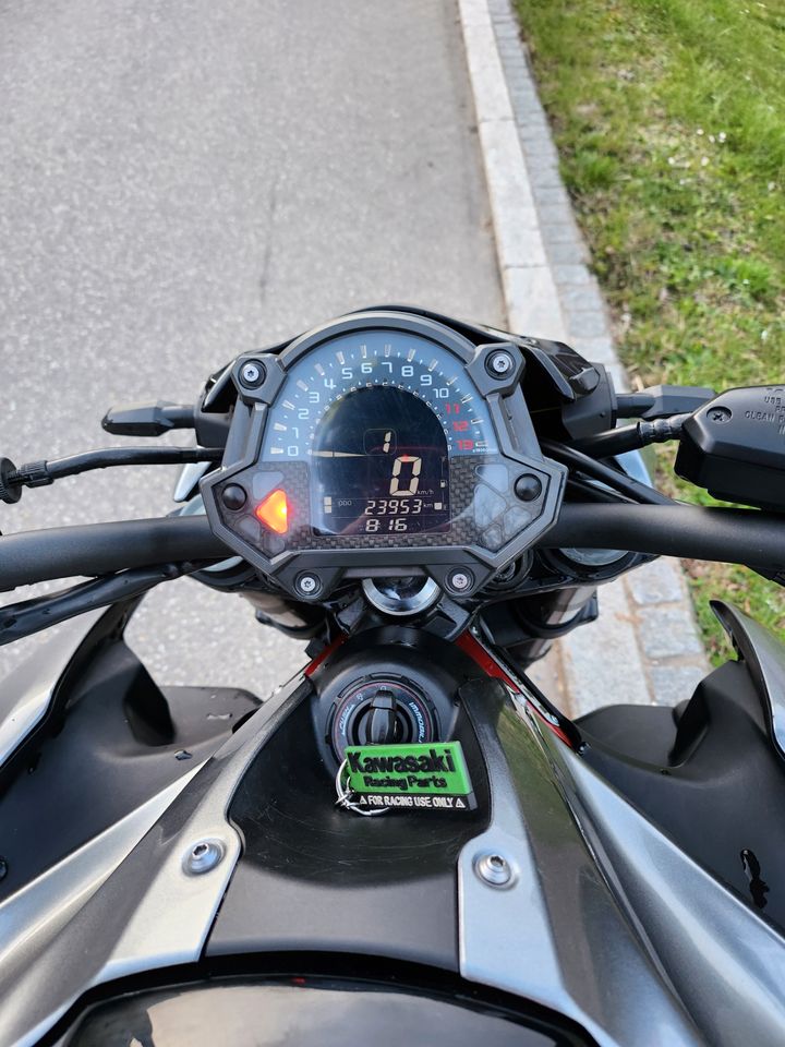 Kawasaki Z900 in Dornstetten