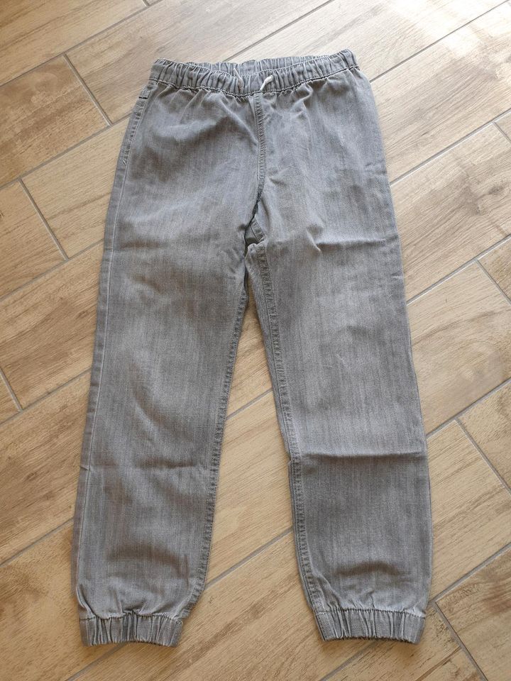 Jeans Jogger H&M 140 1x getragen in Langenweddingen