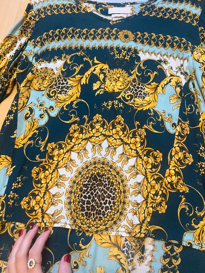 Rich & Royal 34 XS Bluse Oberteil Shirt blau Gold Versace Style in München