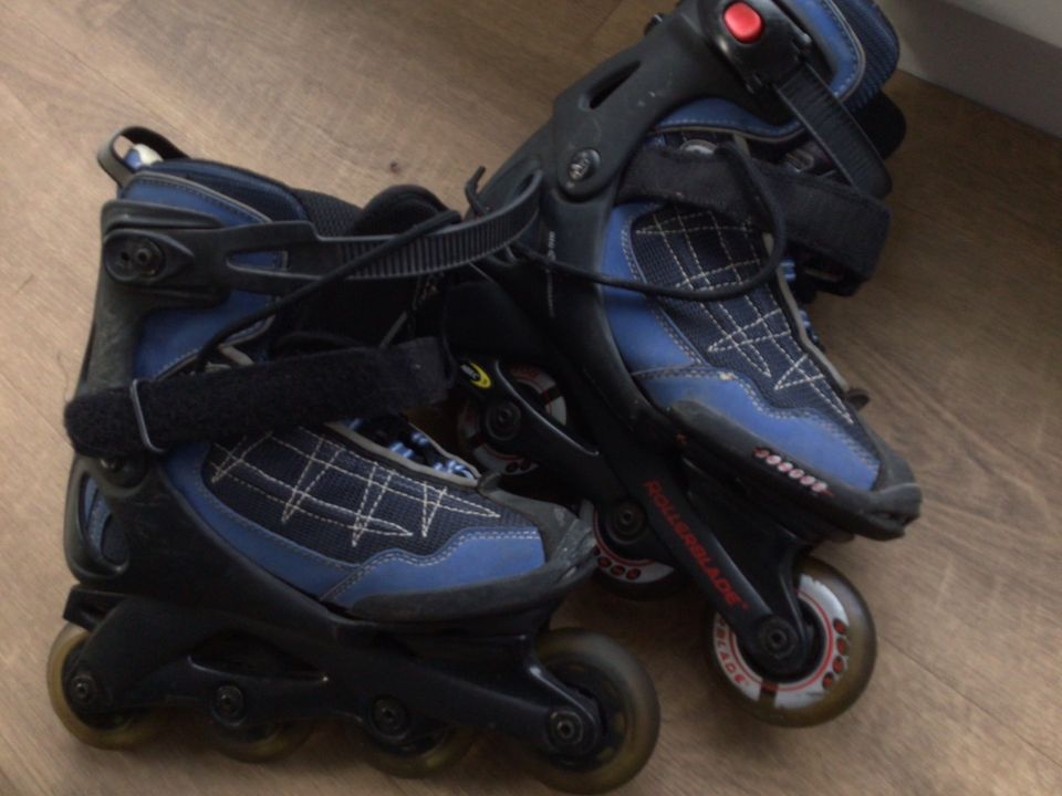 Rollerblade Inliner Bio Dynamic Größe 38.5 inkl.Protektoren in Harsewinkel