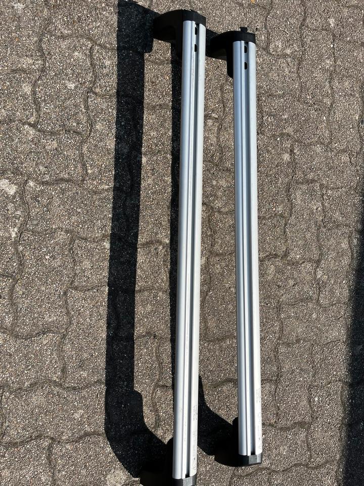 Thule Dachträger Mercedes Benz E–Klasse W211 ohne Reeling in Wunstorf