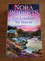 Buch "Ein Leuchten im Sturm" von Nora Roberts Bayern - Chamerau Vorschau