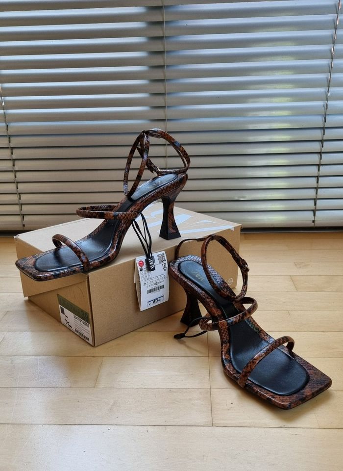 *ZARA* Echt Leder Riemchen Sandalen Braun 39 NP69,95€ NEU! in Ingolstadt