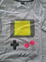 T-Shirt mit Gameboy-Druck Baden-Württemberg - Wernau Vorschau