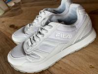 Fila weiße Sneakers/Turnschuhe 41/42 Bayern - Schondorf am Ammersee Vorschau