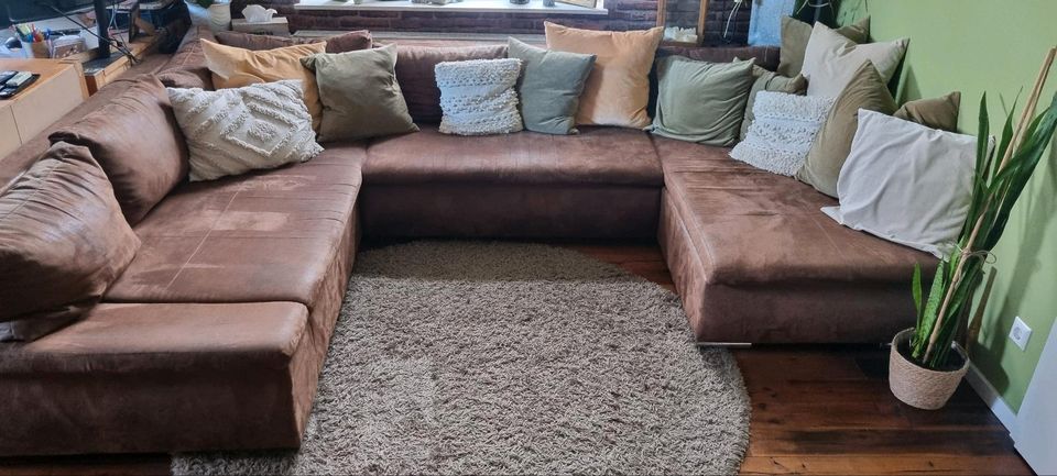 XXL Wohnlandschaft Couch Sofa U-Form Bettkasten Schlaffunktion in Roßwein